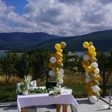 Kuca Za Odmor Ostojic Hébergement de vacances