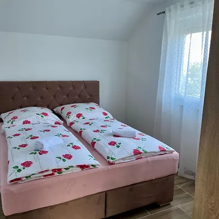Vikendica Kuca Za Odmor Ostojic Prozor